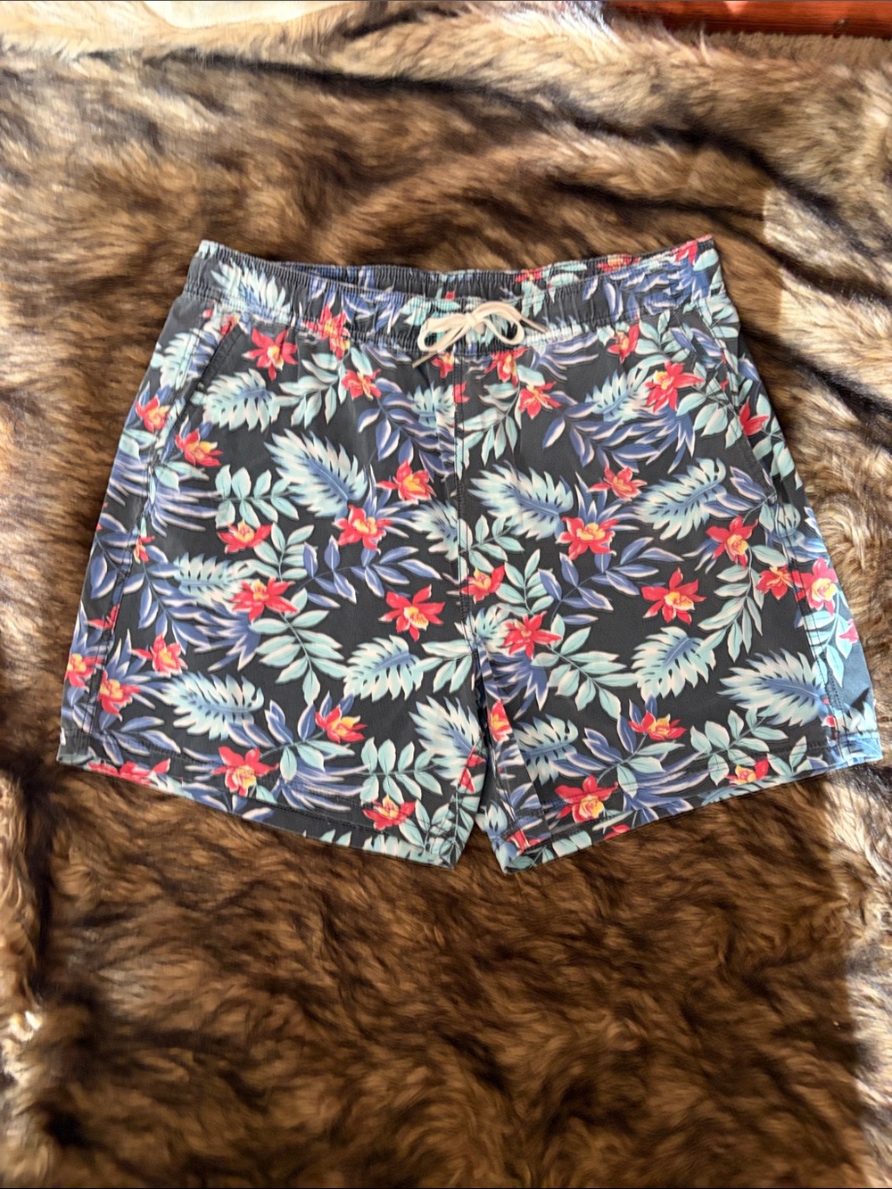 Fair Harbor Swim Trunks Men's XL 5" Inseam Tropical Floral Lined Swim Shorts